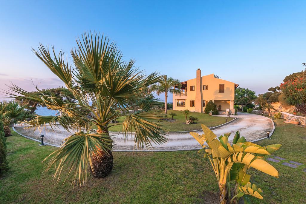 Villa Russelia Kalavárda Exterior foto