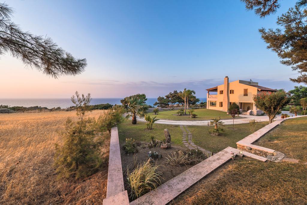 Villa Russelia Kalavárda Exterior foto