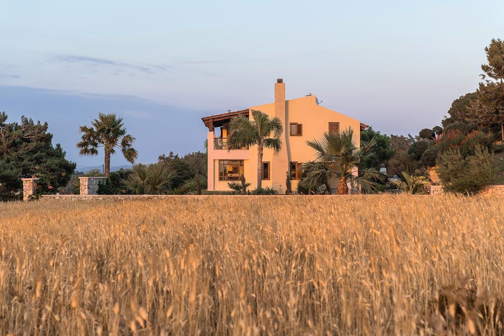 Villa Russelia Kalavárda Exterior foto