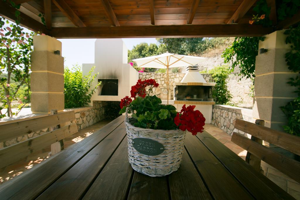 Villa Russelia Kalavárda Exterior foto